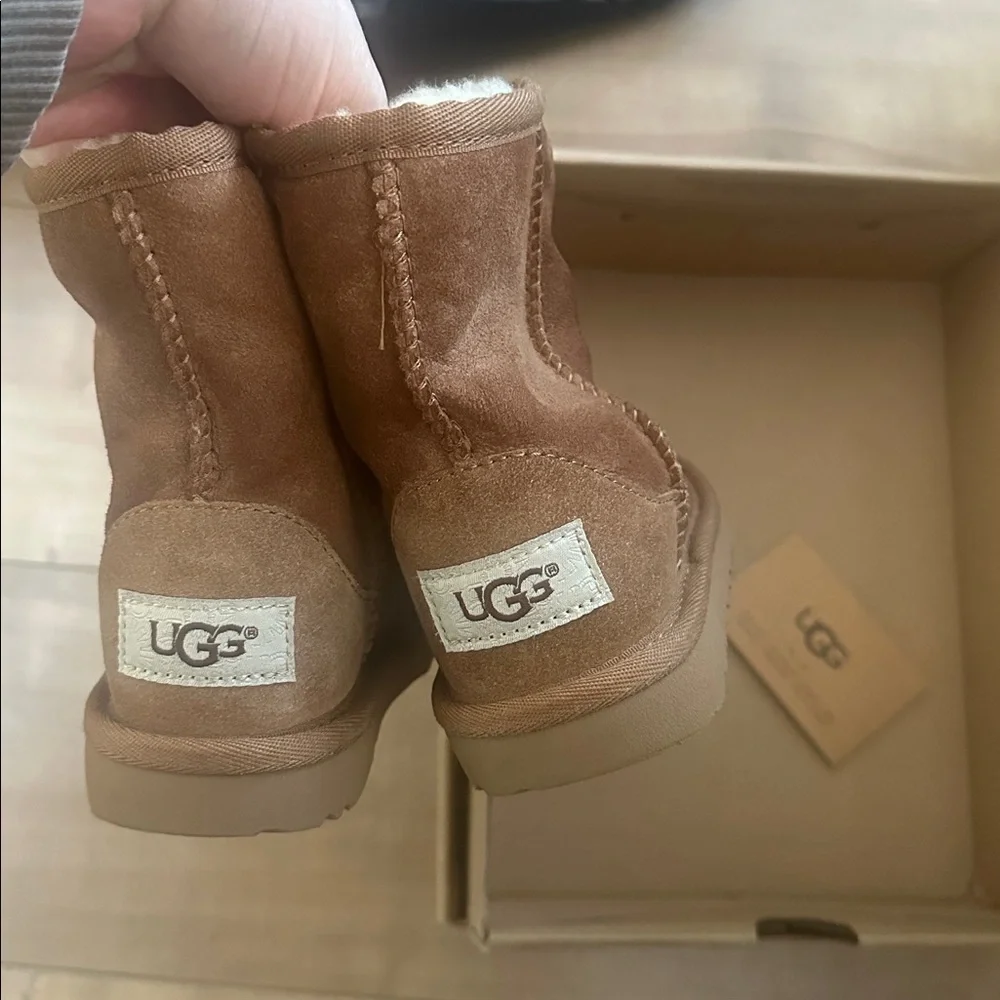 Ugg Classic II Boot Toddler Chestnut Sz 9